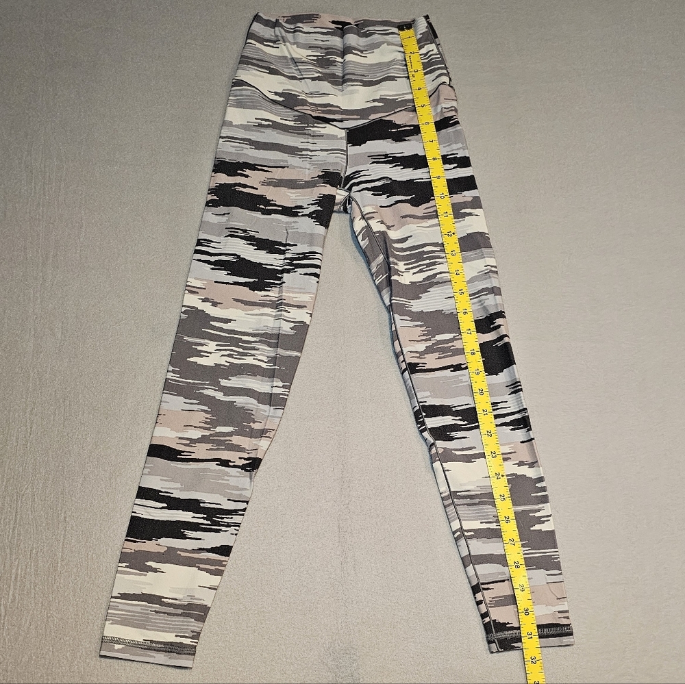 Aerie Stylish Camouflage Leggings Size S - Picture 3 of 5